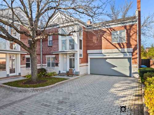 $699,900 - 3Br/3Ba -  for Sale in Prairie Manor, Elmhurst