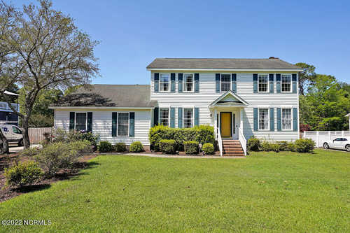 $549,900 - 4Br/3Ba -  for Sale in Tidewater Plantation, Wilmington