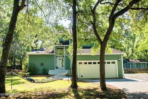 $660,000 - 4Br/4Ba -  for Sale in Dolphin Bay, Wilmington