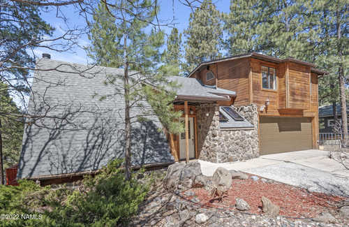 $870,000 - 5Br/3Ba -  for Sale in Flagstaff