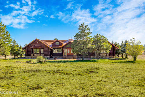 $1,750,000 - 4Br/3Ba -  for Sale in Flagstaff