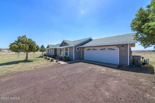 $615,000 - 3Br/2Ba -  for Sale in Flagstaff