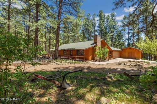 $895,000 - 3Br/2Ba -  for Sale in Flagstaff