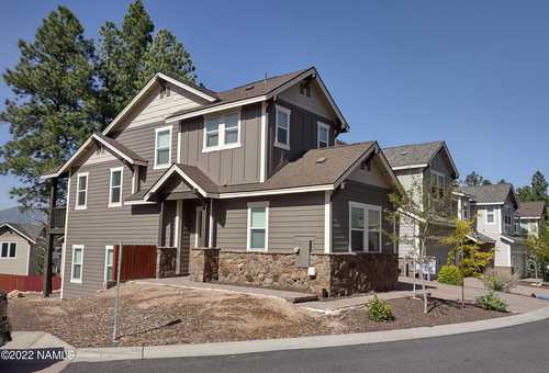 $675,000 - 4Br/3Ba -  for Sale in Flagstaff