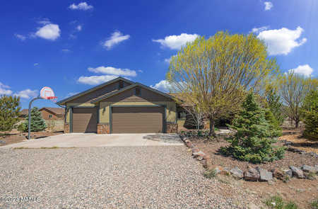 $817,000 - 4Br/2Ba -  for Sale in Flagstaff