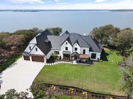 $3,500,000 - 6Br/7Ba -  for Sale in Emerald Sound At Lake Lewisvil, Oak Point