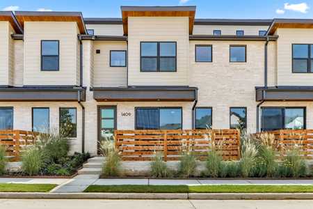 $386,516 - 3Br/3Ba -  for Sale in Willow Grove Townhomes, Melissa