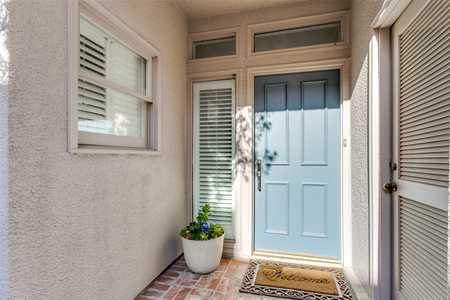 $658,000 - 2Br/3Ba -  for Sale in Compound Condo, Dallas