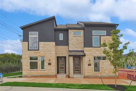 $484,990 - 2Br/3Ba -  for Sale in Collin Creek, Plano