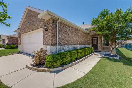 $399,900 - 2Br/2Ba -  for Sale in Frisco Lakes By Del Webb Villa, Frisco