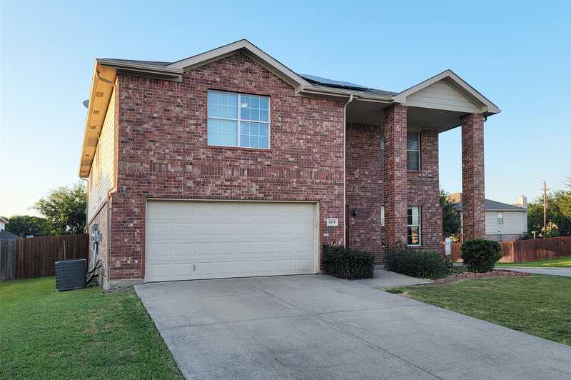 $364,900 - 5Br/3Ba -  for Sale in Saddlebrook Estates Ph 2 Krum, Krum