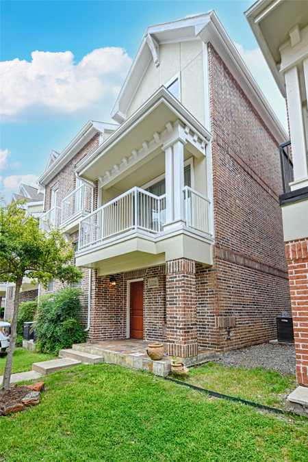 $363,000 - 2Br/2Ba -  for Sale in Lake Park Estates Phi, Richardson