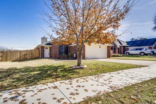 608 Reeves Lane, Kennedale, TX, 76060