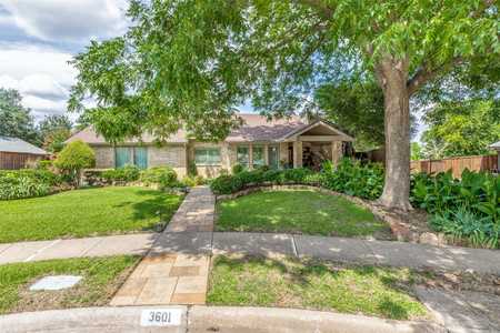 $579,900 - 4Br/3Ba -  for Sale in River Bend West, Plano