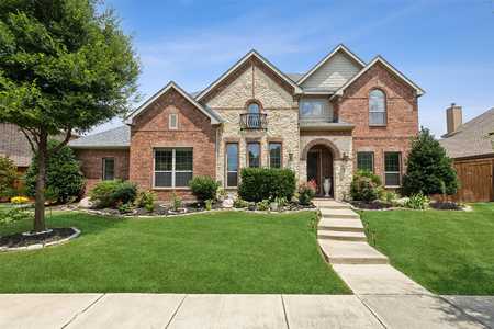 $870,000 - 5Br/3Ba -  for Sale in Winding Creek Estates, Frisco