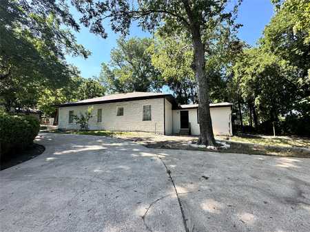 $295,000 - 5Br/2Ba -  for Sale in Woodard Add, Farmersville