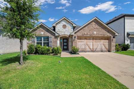 $525,900 - 3Br/3Ba -  for Sale in Valencia On The Lake, Little Elm