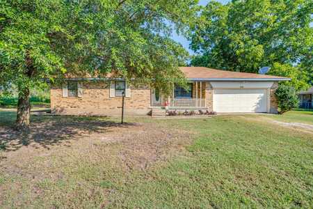 $399,900 - 3Br/1Ba -  for Sale in Lovell First Sub, Farmersville