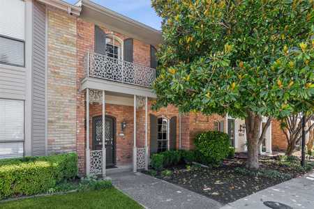 $445,000 - 3Br/3Ba -  for Sale in Prestonwood Hillcrest Twnhs, Dallas