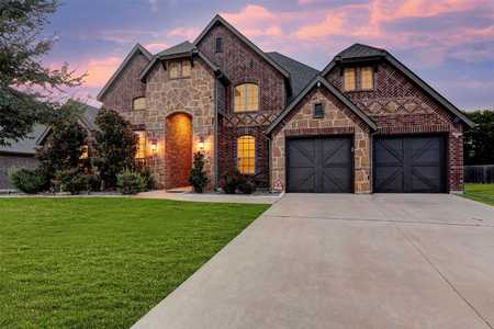 $650,000 - 4Br/4Ba -  for Sale in Covington Estates Ph One, Wylie