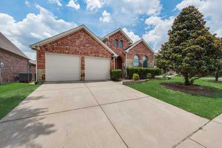 $440,900 - 3Br/2Ba -  for Sale in Greens Of Mckinney Ph 2, Mckinney