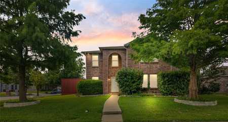 $450,000 - 6Br/3Ba -  for Sale in Quail Meadow, Wylie
