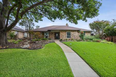 $550,000 - 3Br/2Ba -  for Sale in High Place Ph Three, Plano