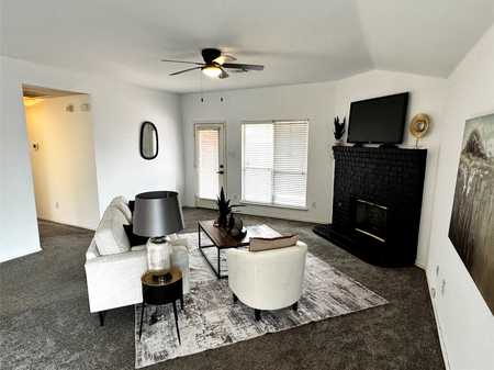 $419,995 - 3Br/2Ba -  for Sale in Kings Garden Ph 3, Frisco