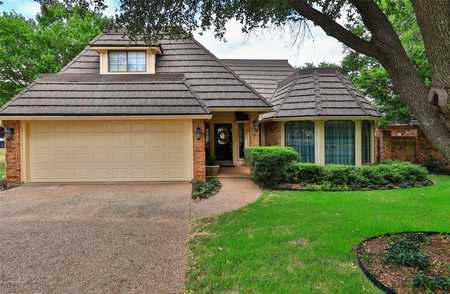 $399,500 - 4Br/3Ba -  for Sale in Lytle Place, Abilene