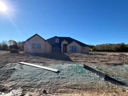 $830,815 - 3Br/3Ba -  for Sale in King Crossing Estates, Van Alstyne