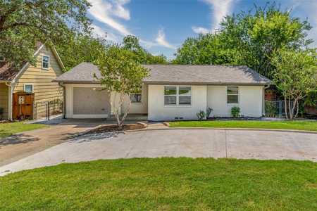 $565,000 - 3Br/3Ba -  for Sale in Roberts 1st Add, Mckinney