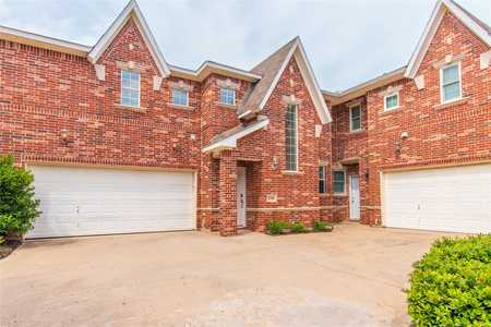 $339,900 - 2Br/3Ba -  for Sale in Chateaux Of Allen Twnhms The, Allen