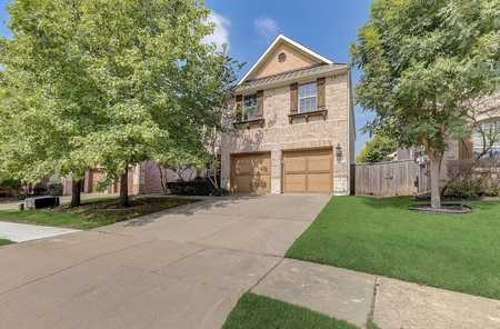 $490,000 - 4Br/3Ba -  for Sale in Oak Point Estates, Plano