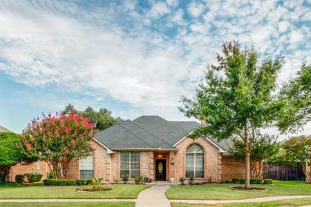 $609,900 - 4Br/3Ba -  for Sale in Hunters Glen Nine, Plano