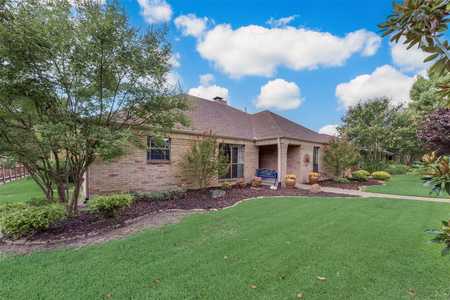 $539,000 - 4Br/3Ba -  for Sale in Hunters Glen Two, Plano