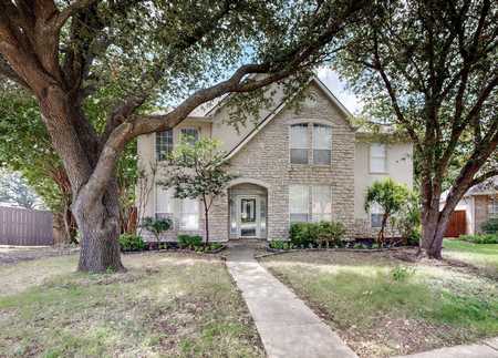 $591,999 - 4Br/3Ba -  for Sale in Stonehaven Place Ph One, Plano