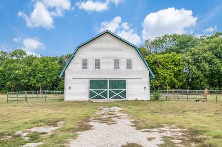 $750,000 - 2Br/1Ba -  for Sale in Jacob Gragg Survey, Melissa