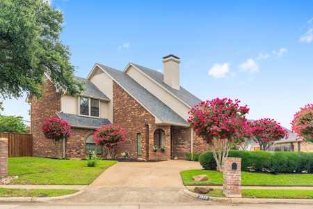 $725,000 - 4Br/4Ba -  for Sale in Parkway Estates, Plano