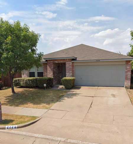 $335,000 - 4Br/2Ba -  for Sale in The Villages Of Woodlake Ph 1, Little Elm