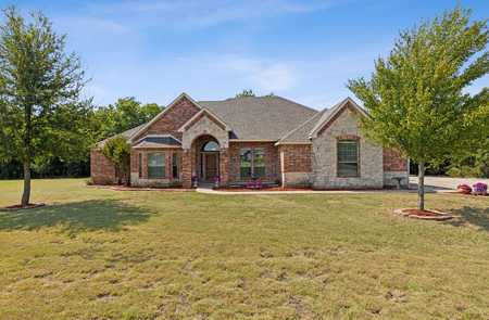 $599,000 - 3Br/3Ba -  for Sale in Pecan Hollow, Anna