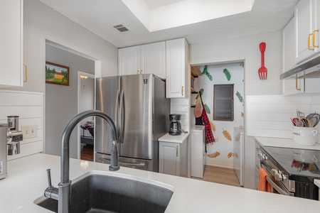 $200,000 - 2Br/1Ba -  for Sale in Copperfield Condos Ph 01 02, Dallas