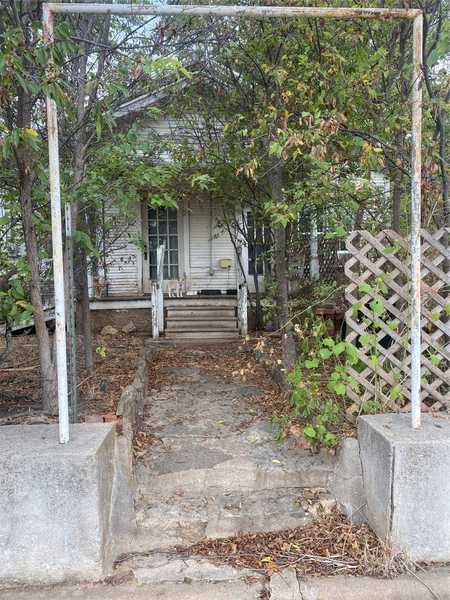 $60,000 - 3Br/2Ba -  for Sale in Morrison Addn Town Santa Anna, Santa Anna