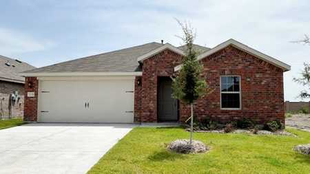 $324,990 - 4Br/3Ba -  for Sale in Liberty Crossing, Royse City