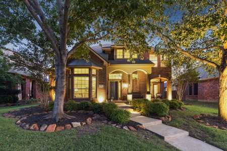 $600,000 - 4Br/3Ba -  for Sale in The Fairways Ph 4, Frisco