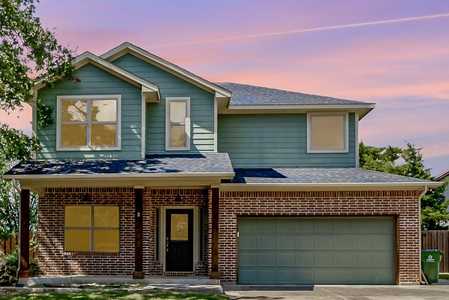 $425,000 - 3Br/3Ba -  for Sale in Crescent Oaks Beach Estates 2, Oak Point