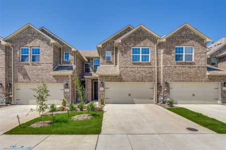 $449,999 - 3Br/3Ba -  for Sale in Parkview Lane, Allen