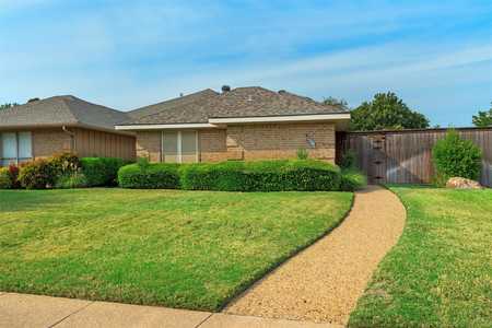 $355,000 - 3Br/2Ba -  for Sale in River Bend North, Plano