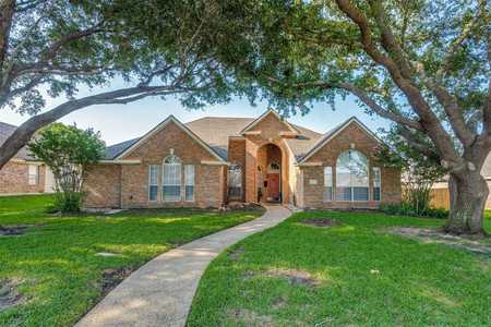 $549,000 - 4Br/2Ba -  for Sale in Breckinridge Park Estates 1, Richardson