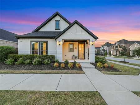 $659,000 - 3Br/3Ba -  for Sale in Edgewood, Frisco