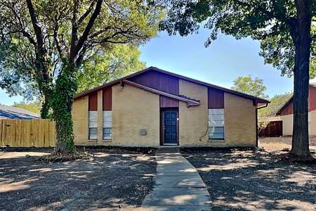 $305,000 - 3Br/2Ba -  for Sale in Park Forest Add 4, Plano